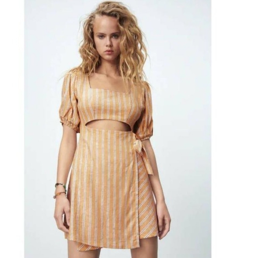 Zara Linen Blend Cut‎ Out Dress, Wrap Style Vertical Stripes, Puff Sleeves
